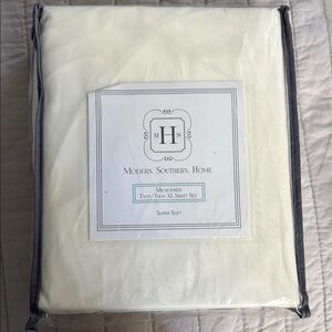Belk Modern Southern Home Cream Sheet Set- Microfiber NWT Twin/XL